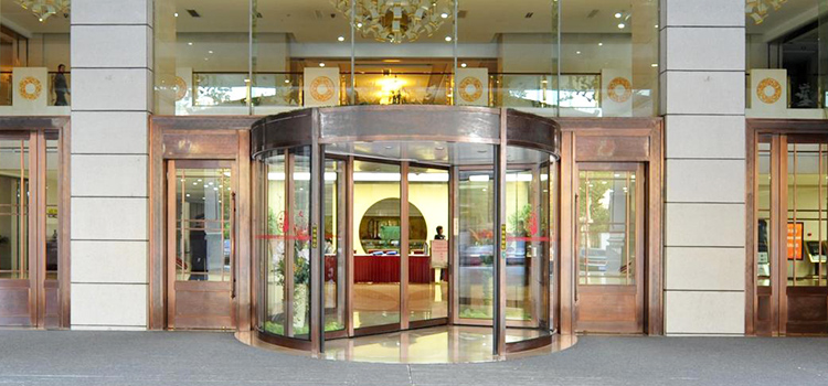 武漢水晶旋轉(zhuǎn)門